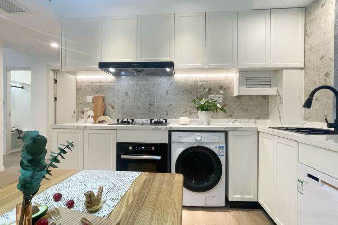 Elevator Spacious 1Br/2Lr/1Bt+Walk-in Closet@L10 Shuicheng rd&L2 Weining Rd Station 