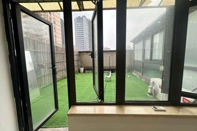 jiangning rd station one bedroom