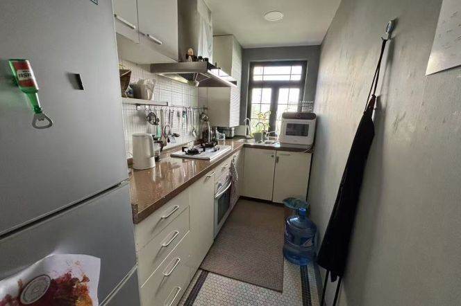 Nice 2br/2living & private terrace @Jing'An temple metro