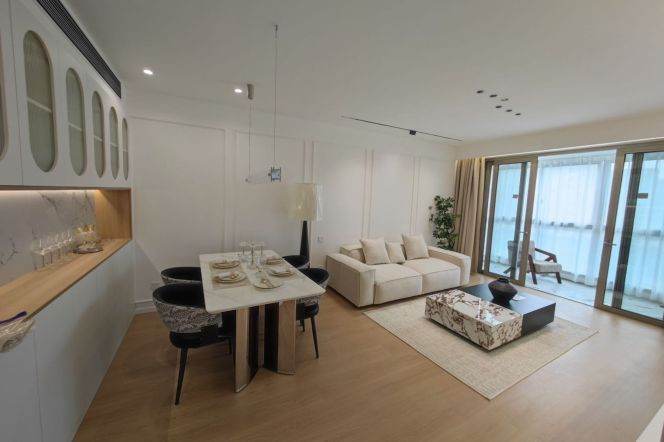 Exclusive 3BR 2BA in Yanlord Town/Century Park, 22.8k