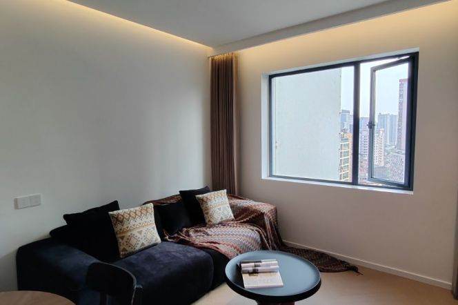 1BR High-Rise w/Floor Heating next to Jing'an Temple