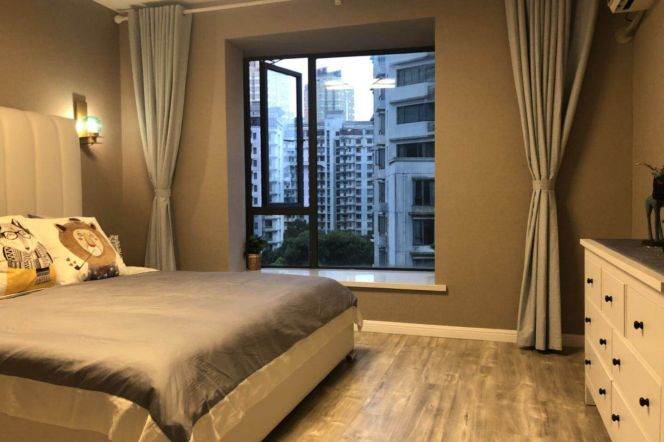 3 Brs, 2 Baths, Open Balcony/Floor heating/Oven/Dryer, 160 sqm @ Wuning metro L13