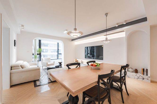 brand new 2brs floor heating nice bar near Jing an temple line 13,14 su zhou river 18.3K