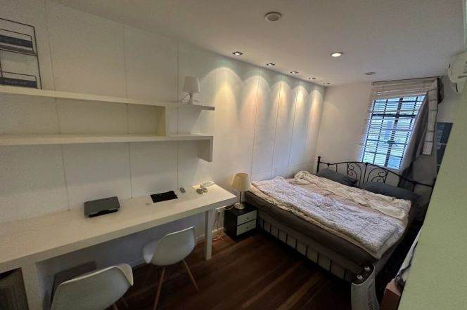 Cozy 2br with balcony @Jiashan Road,Iapm