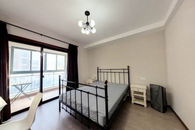 Spacious 1br apt,big windows & big balcony,floor heating,Korean Town,SUIS