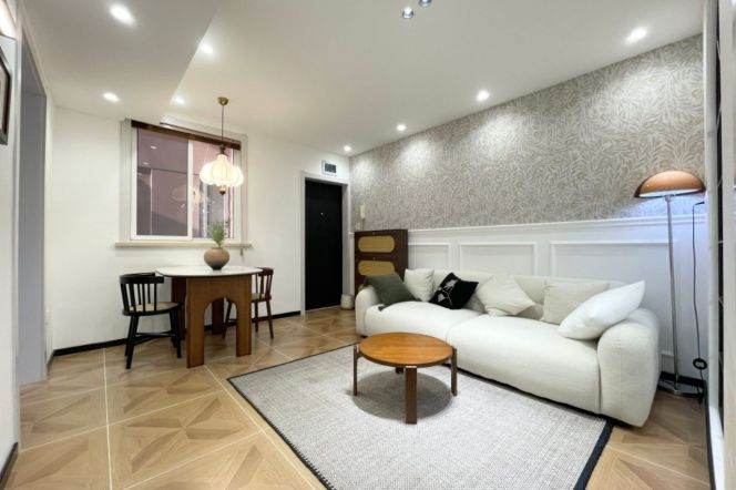 2br,subway L9Shangcheng, Malls, Century Avenue, 10.5k, key