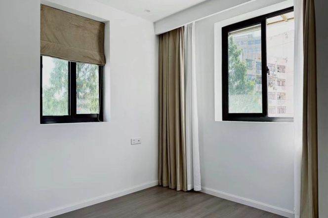 Line 10/11 Jiaotong University-modern 2brs - affordable apartment- convenient location 