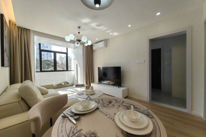 Bright&Cozy, 1Br 50Sqm Elevator, Zhong shan park, L2/3/4