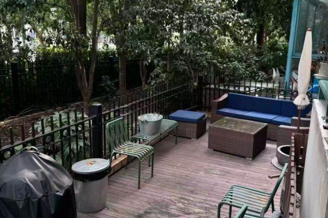 Big 2br/2bt Flat with Terrace plus Balcony