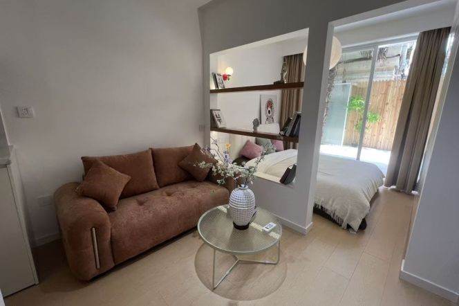 Beautiful 1BR APT Garden Shanxi(s) Rd 7.3k