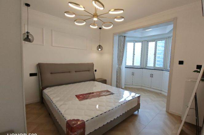 Nr suzhou creek, 2Br 85Sqm Elevator, Chang shou rd., L7/13