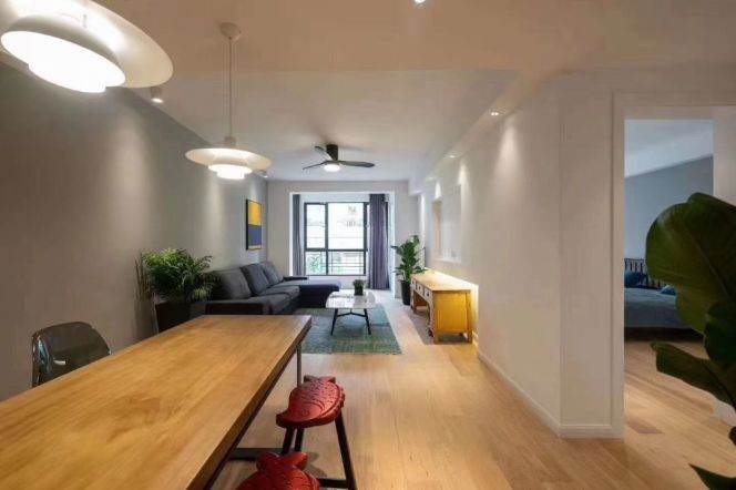 Good Value 2Beds Plus Storage@West Nanjing Road