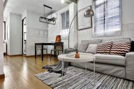 Changping rd/Modern 1br 1lr/all bright room/brand furniture,@L7