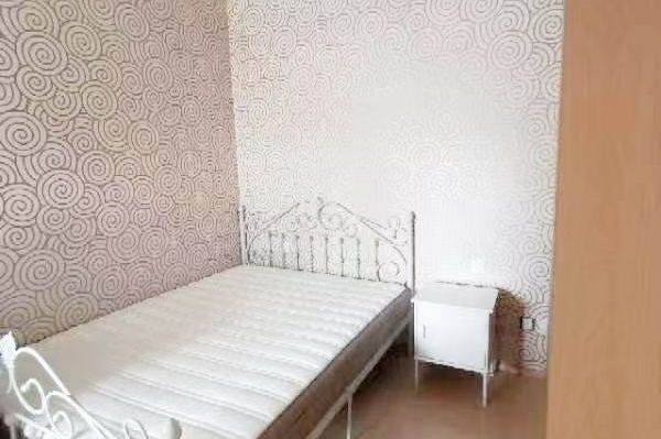 Zhenping rd fancy compound elevator 2BR apartment