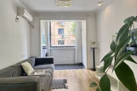 1 br near L10/L11 jiaotong uni station