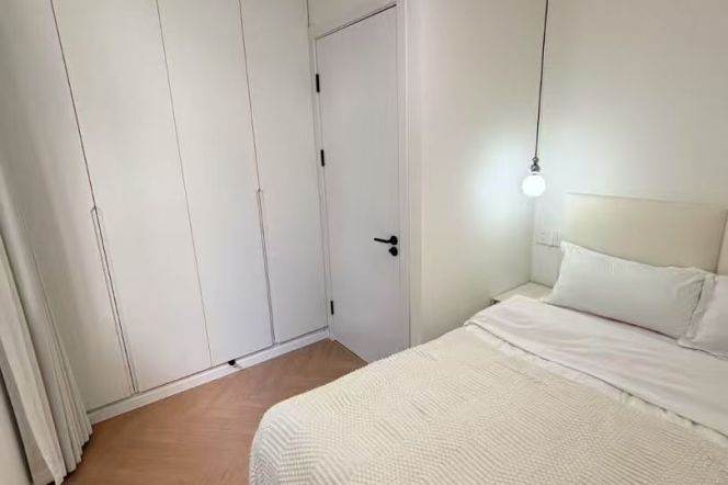 1 br near L2/L11 jiangsu rd station