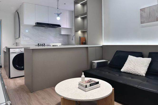 zhongshan park station one bedroom