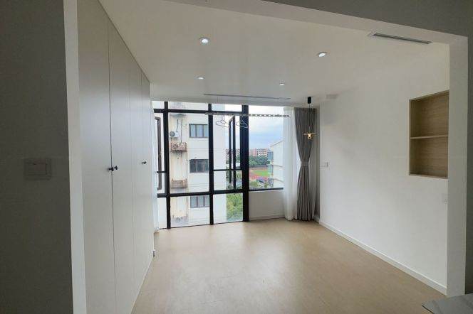 Cozy and clean 1br close to Weining station,Line 2