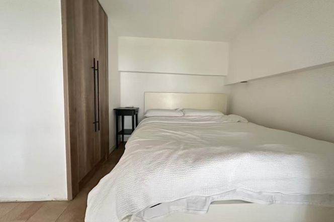 Tongji Garden -2beds -Duplex- Elevator- Kangding Road 