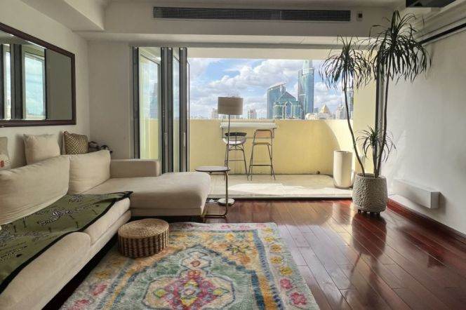 High-rise 3br with Balcony@ Line 1/10/12 South Shanxi Road St.