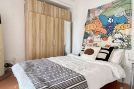 Bright room with balcony near Jingan temple, high floor,close to ECNU, advance booking accepted 