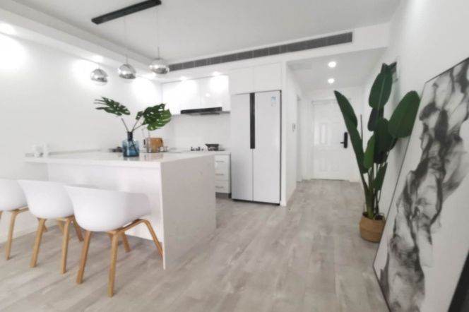 Super nice modern cozy 4 br golden location 22K M1/2/8 People Square 