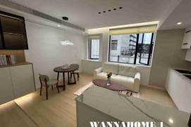 Spacious&Bright 1Bdr 1Bath Apt+4F Walk Up+ L1/7 Chang Shu Rd Metro+Jing An Temple