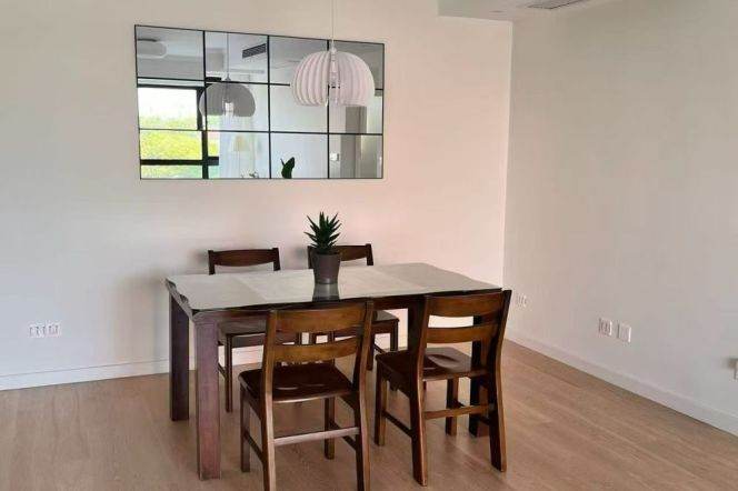 Modern 2brs/2baths & Elevator/Heating @S Shanxi Rd & Line 1/10/12