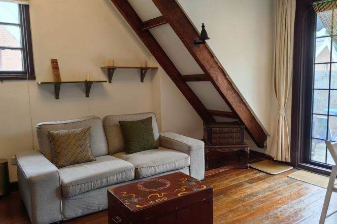 Big terrace one bedroom Apt+Wall heating+oven @Shaanxi Rd