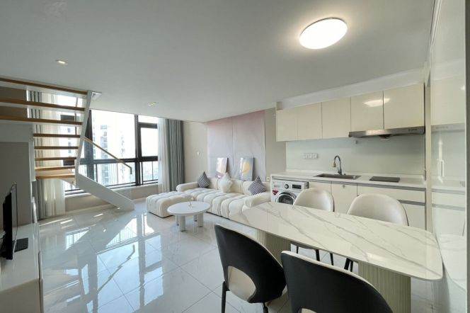 zhongtan rd elevator 2BR/2Baths/100sqm@L3/4