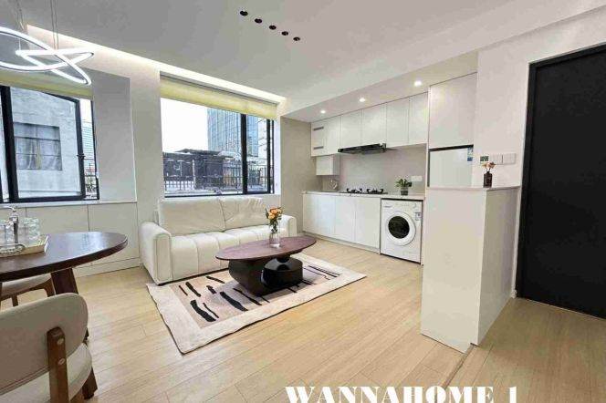 Spacious&Bright 1Bdr 1Bath Apt+4F Walk Up+ L1/7 Chang Shu Rd Metro+Jing An Temple