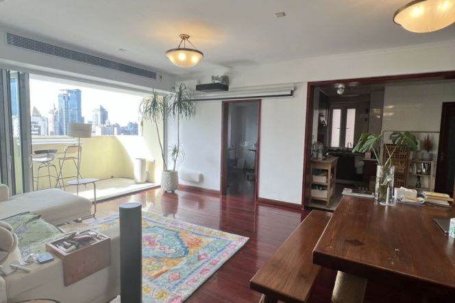 High-rise 3br with Balcony@ Line 1/10/12 South Shanxi Road St.