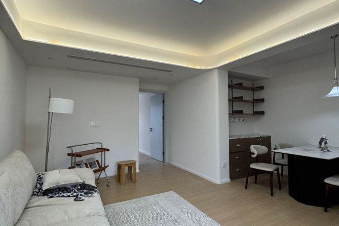 2+1Bdrs 2Baths/Yan Ping Rd/L7 Changping Rd &Wuning rd metro L13/14