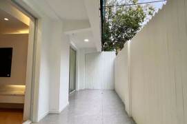 11.5k Clean 1Br with big courtyard and floor heating Nr Changping Rd.line7