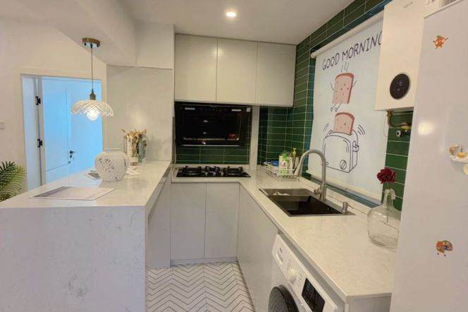 Elevator 2Brs/2Lrs/1Bt apt nr Xujiahui,M1/9/11