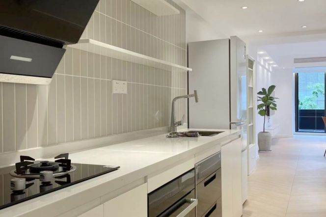 Modern&Spacious&Bright Elevator 1Bdr 1Bath Apt +IAPM+Large Open Balcony+Greenery View