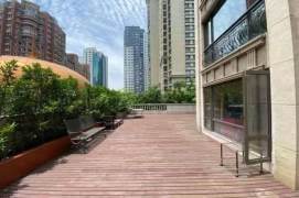 Qualify cumminity 3br with 200 sqm terrace@West Jianguo Road