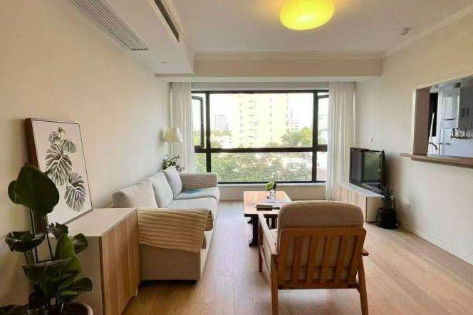 Modern 2brs/2baths & Elevator/Heating @S Shanxi Rd & Line 1/10/12