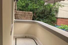 Brilliant one bedroom Apt+wall heating+oven+balcony@Line1 Hengshan Rd