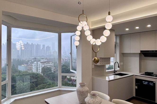  2Bdrs 1bath Apt/Fabulous&Modern/Line 10/11 Jiaotong University/Good View/Huge Space