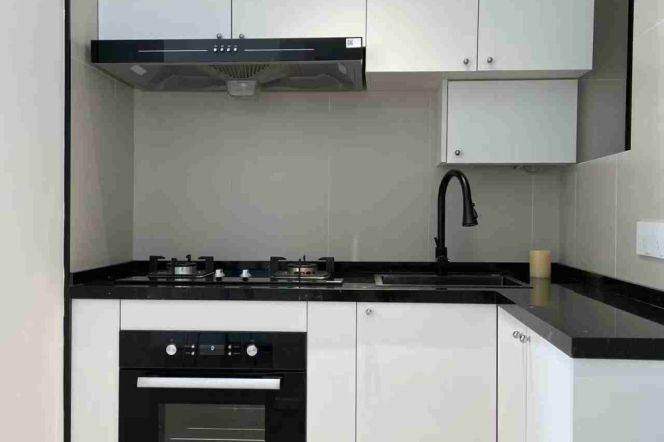 Spacious&Modern&Bright 1Bdr 1Bath Apt+Open Balcony+3F Walk Up+L2/11 Jiangsu Rd