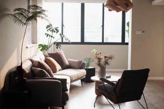Jing'an 180 sqm 4 br Apt&floor heating &parking 17K