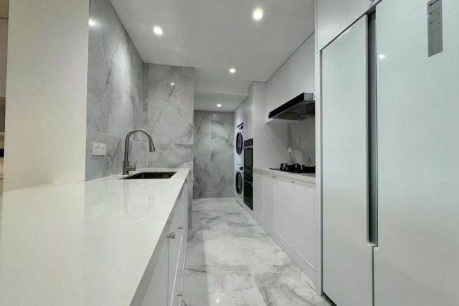 modern  brand new 2brs floor heating open balcony near Jing an temple line 2,7,14 