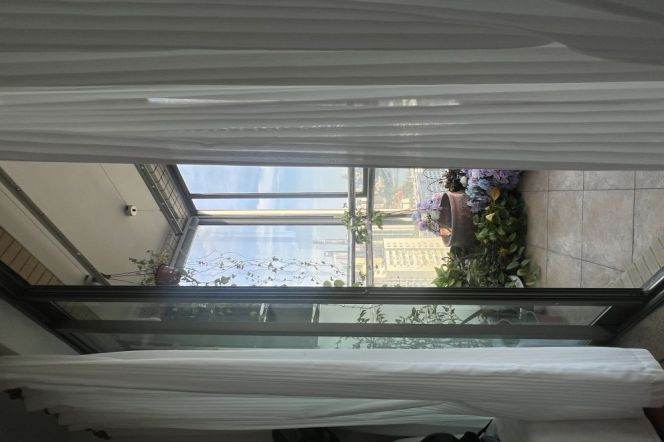 Shanghai view 31 floor, nice apartment in JingAn. 