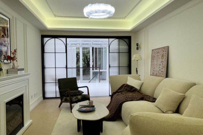 LOFT style 2BR /  /Next to L10&11 Jiaotong University /Sun room / First rent