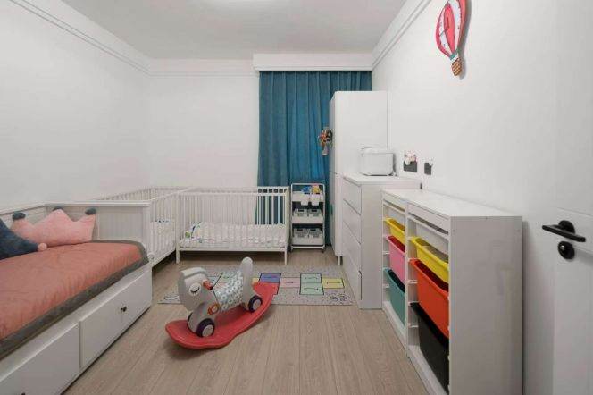 Gubei Hongmei rd 180 sqm 4 br Apt &floor heating &oven 16K