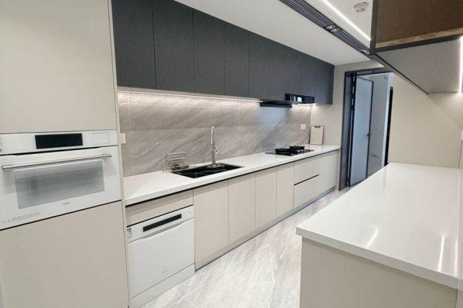 brand new super modern 3brs floor heating balcony beside Huang pu river 