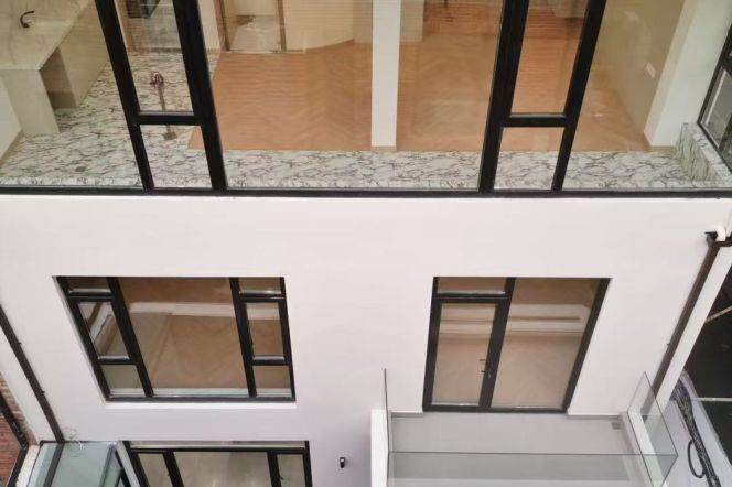 Zhongshan park 220sqm whole house 4BR 4BATH with garden
