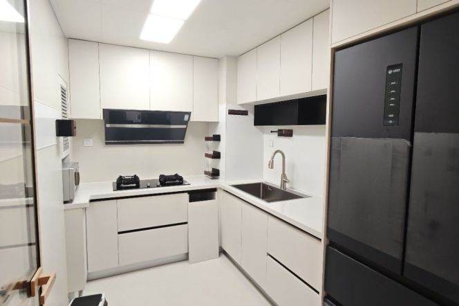 jiangsu rd floor heat 2BR/Big living room@L2/11