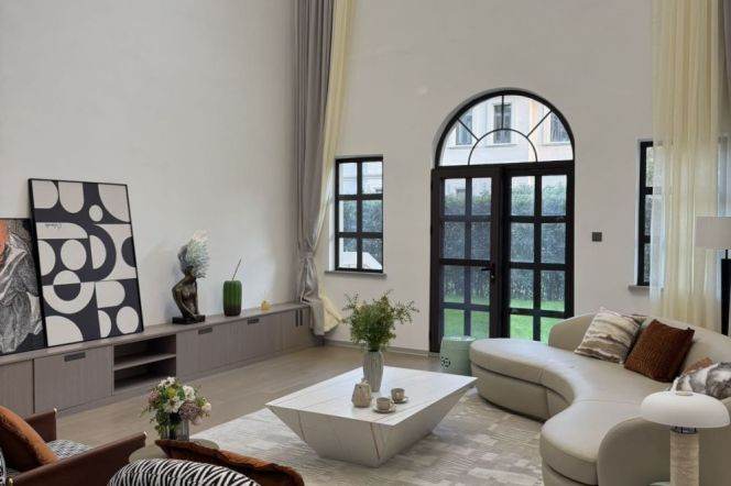 Premium Standalone Villa in Huacao International Community